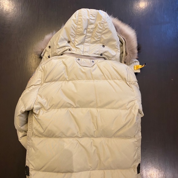 Parajumper down jacket in perfect condition (Barely worn) - Picture 3 of 5